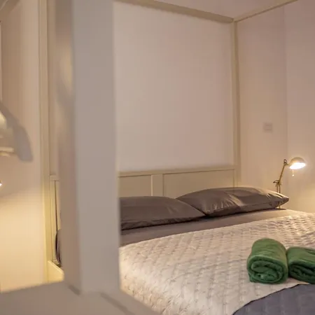 Semesterbostad Maison Rouge Ortigia *