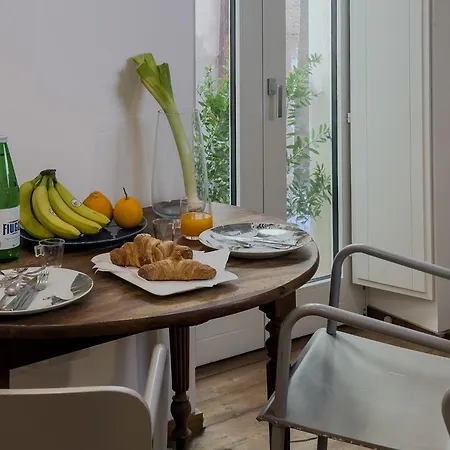 Maison Rouge Ortigia *