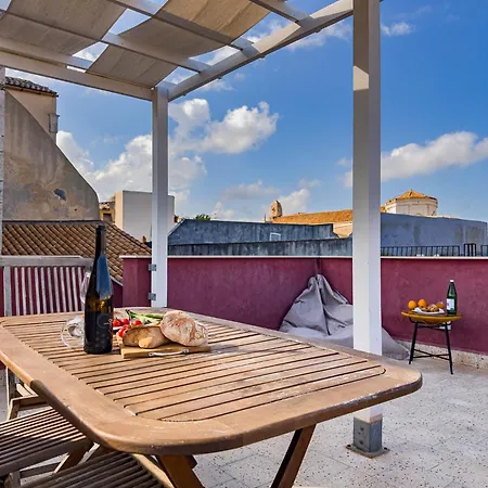 Maison Rouge Ortigia Semesterbostad