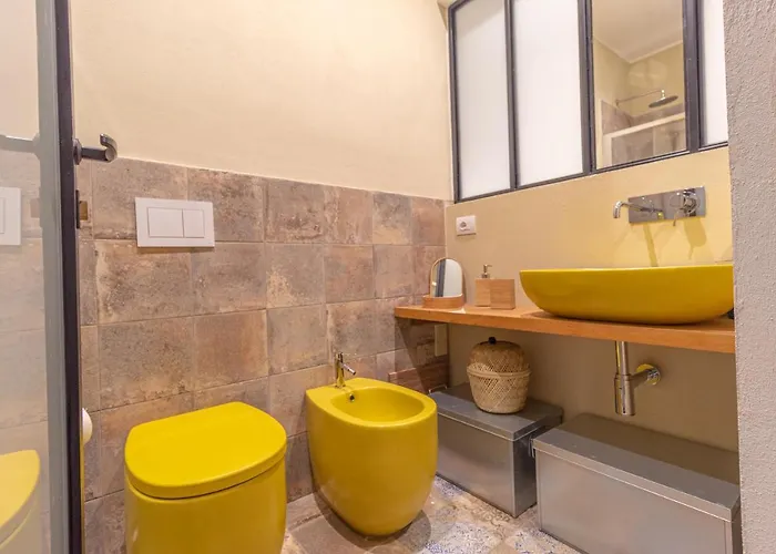 Maison Rouge Ortigia