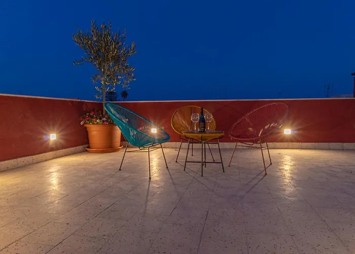 Maison Rouge Ortigia