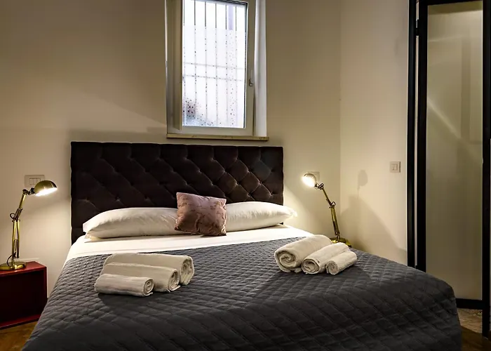 Maison Rouge Ortigia Syracuse